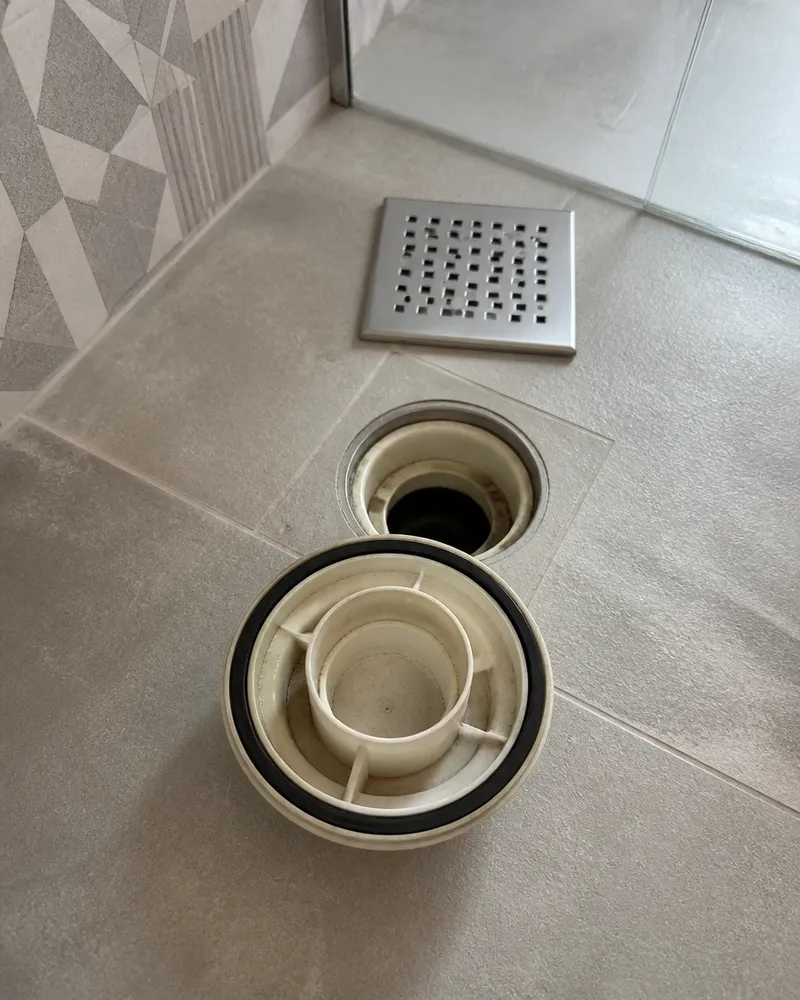 Ponding shower in Villamartín