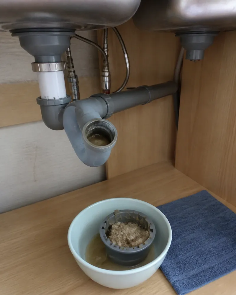 A greasy sink in San Javier