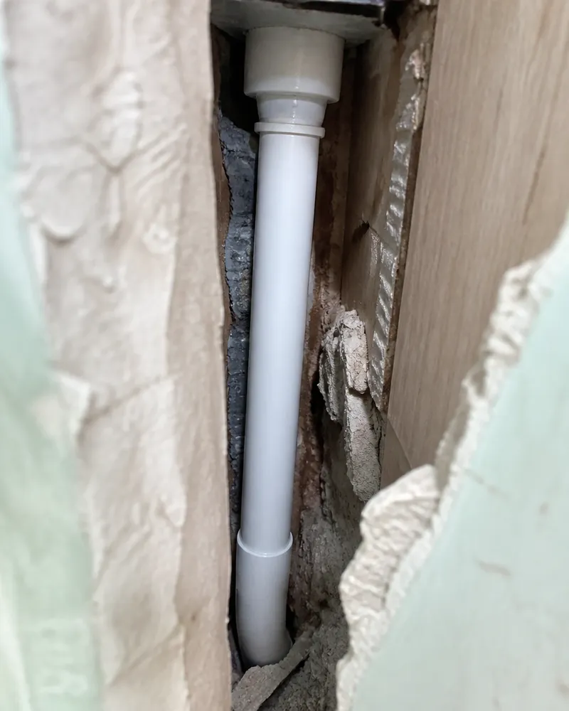Crushed PVC in a Rojales townhouse